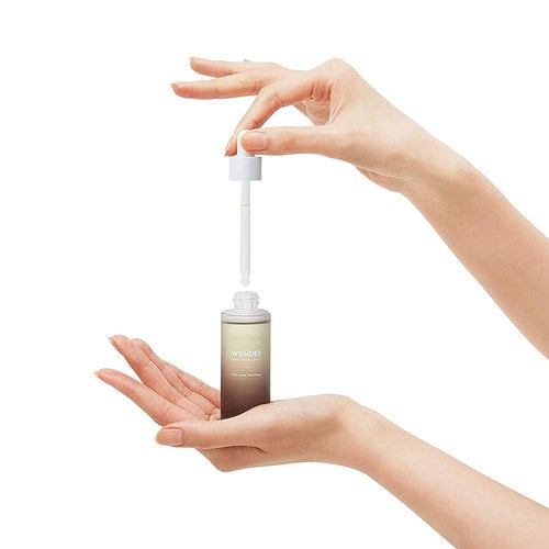 Black rice facial oil HARU HARU WONDER